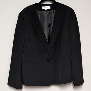 Jones Studio Classic Black Blazer